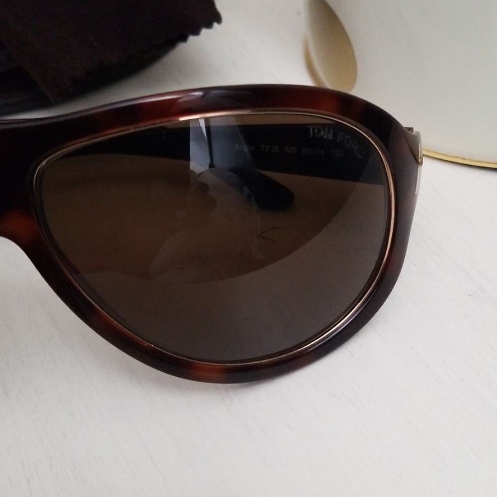Tom Ford Tortoiseshell Sunglasses - image 3